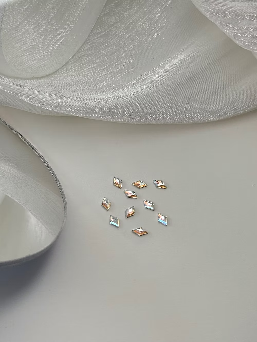 Rhombus Shimmer Iridescent Crystals